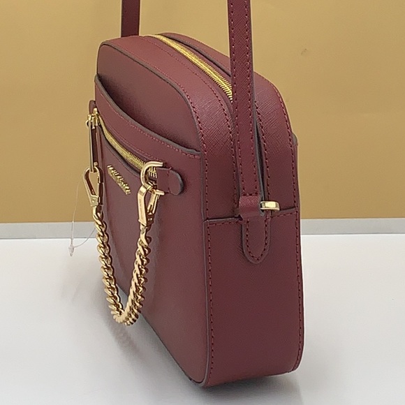 MICHAEL KORS
Jet Set Large Saffiano Leather Crossbody Bag
Dark Cherry
NWT - Picture 4 of 16